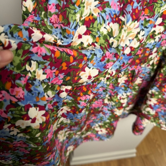 Boohoo PLUS WOVEN PUFF SLEEVE FLORAL SKATER DRESS - Picture 10 of 16